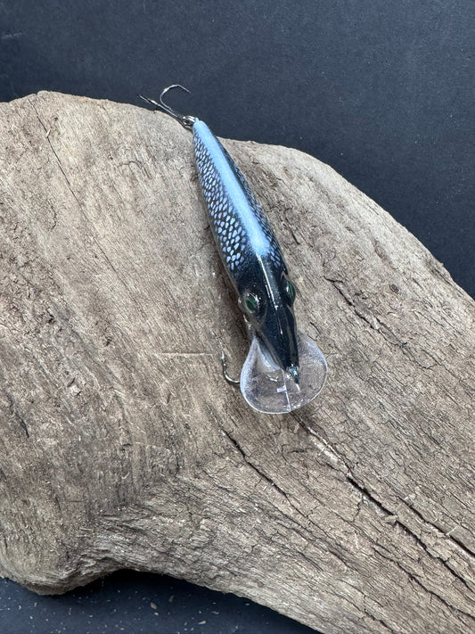 Slim Boy Crank Bait 2-6 ft Dive